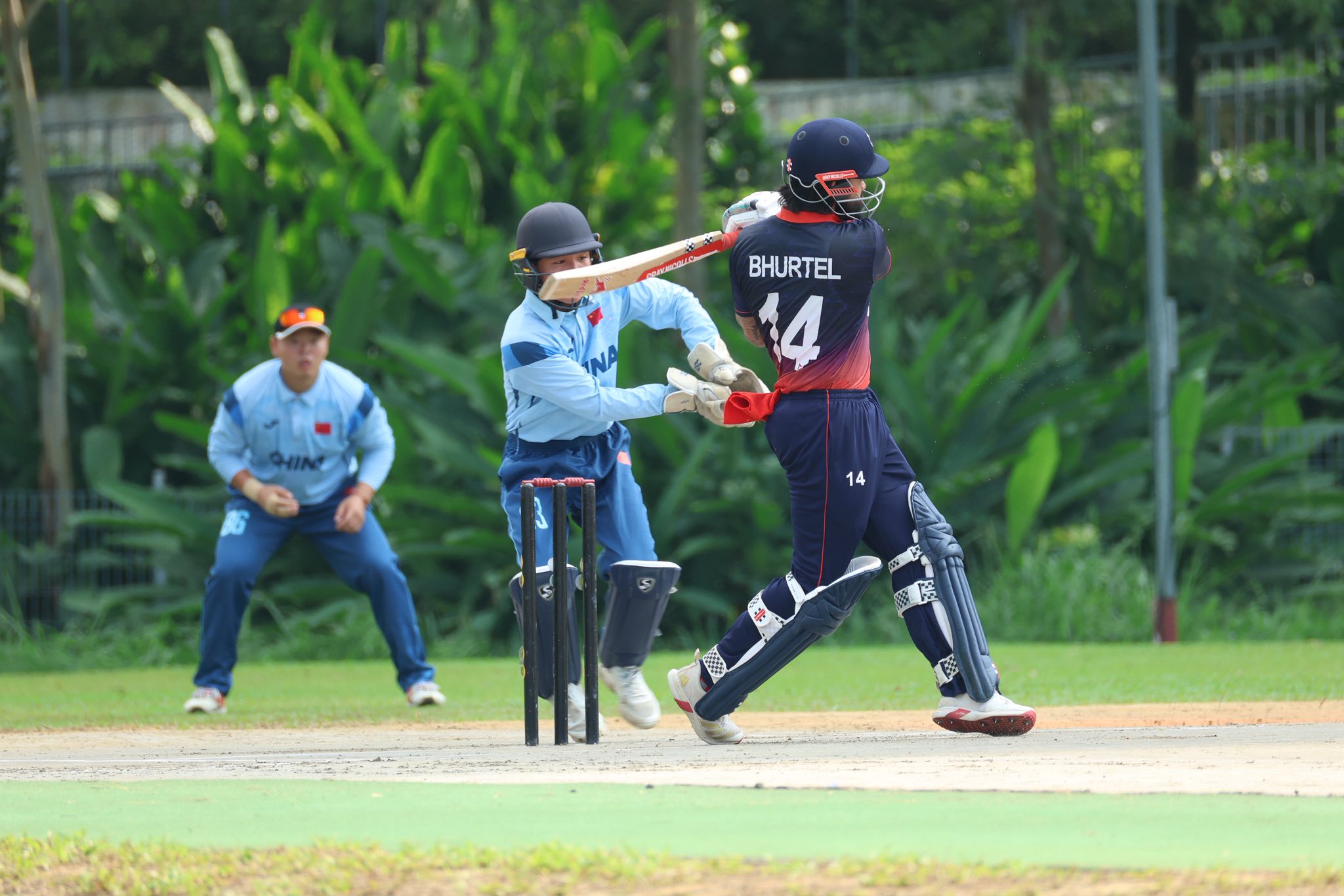Cricket at 5 NO Field